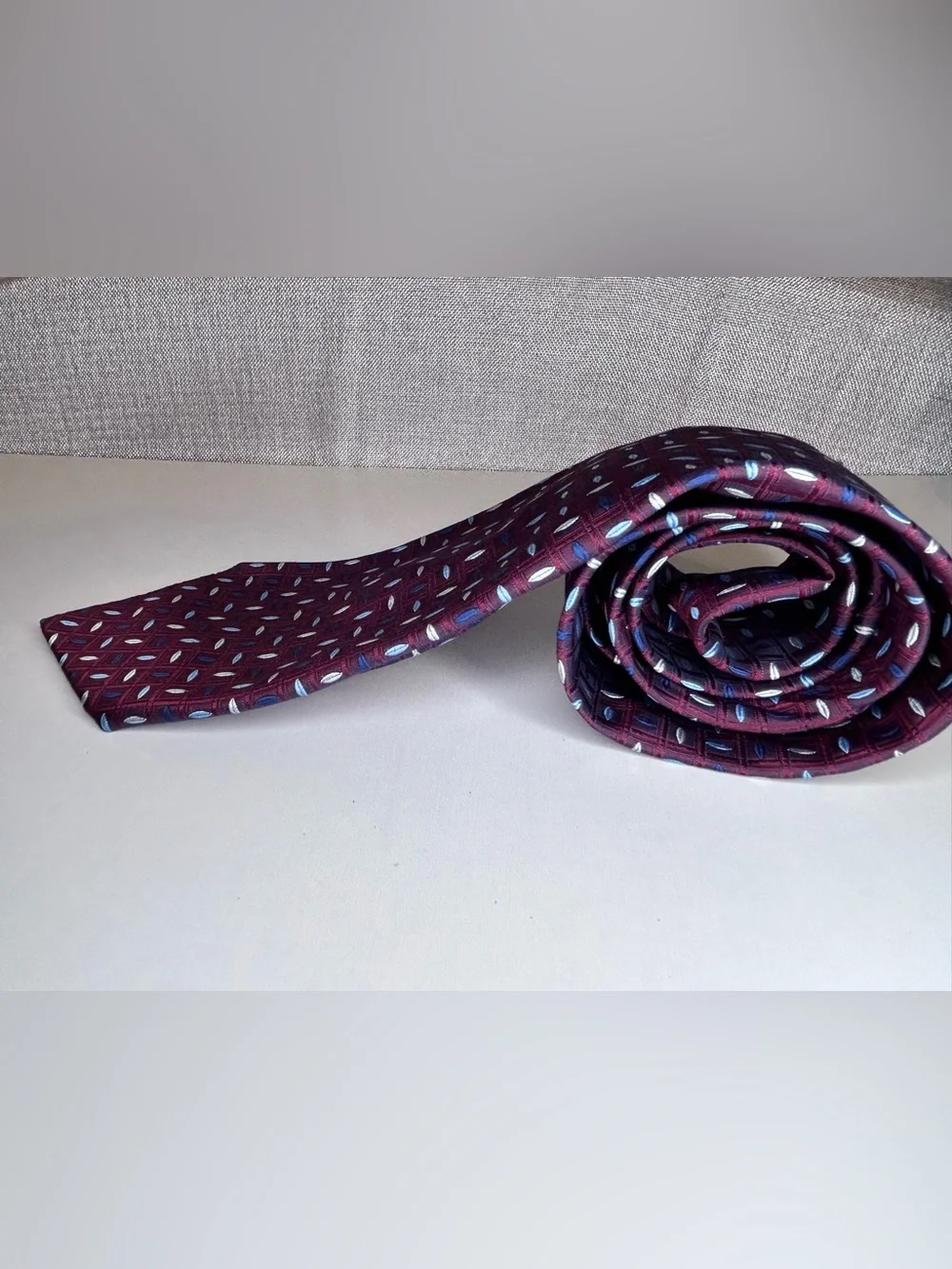 Equestrian Firenze 100% Silk Tie Made in Italy Burgundy Blue Geometric